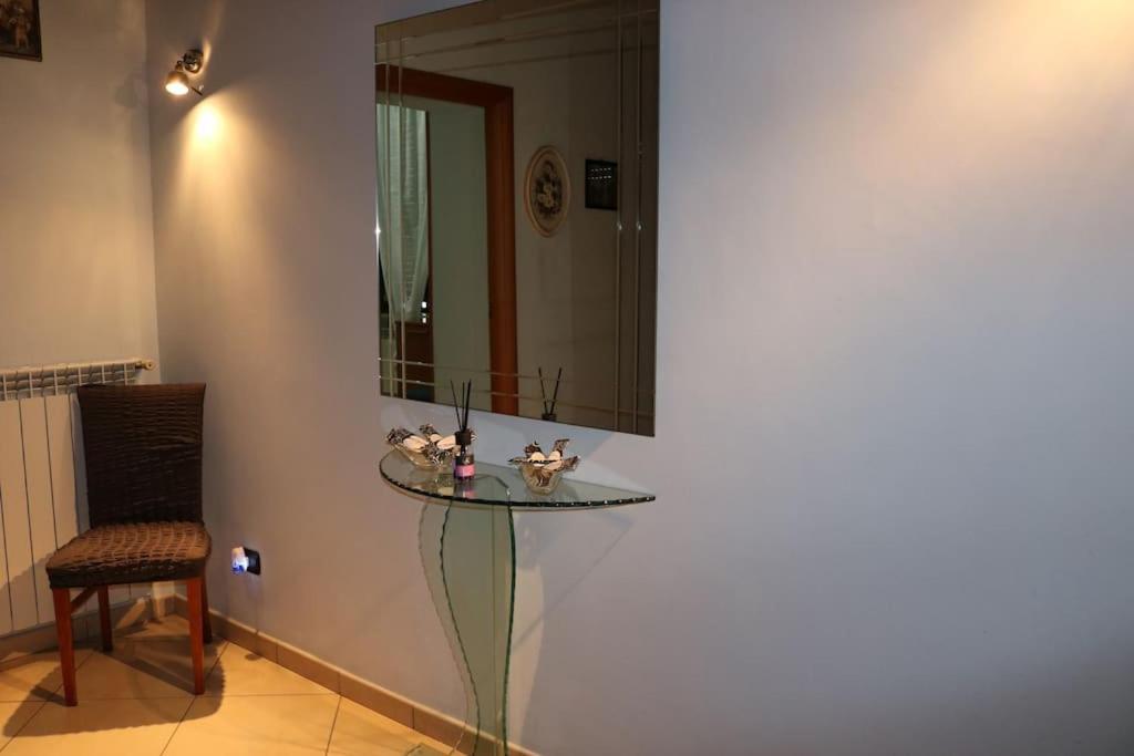 Appartamento La Casa Del Sole Napoli Esterno foto