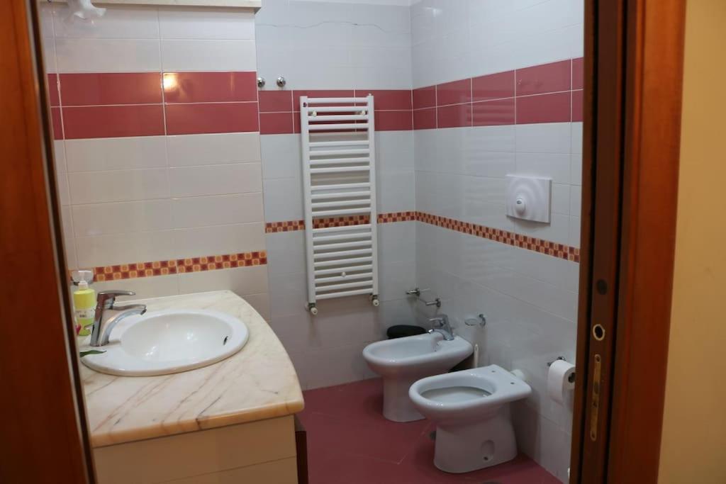 Appartamento La Casa Del Sole Napoli Esterno foto