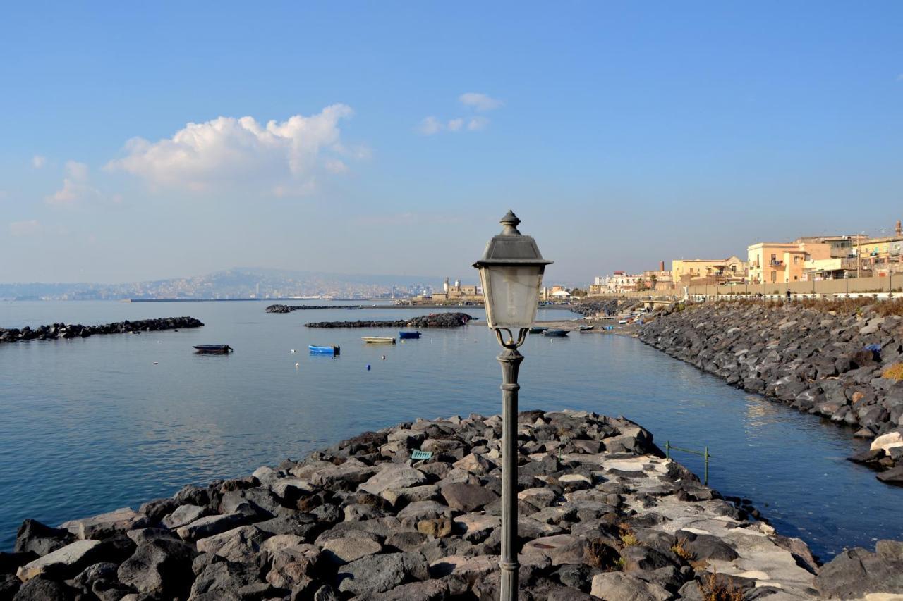 Appartamento La Casa Del Sole Napoli Esterno foto